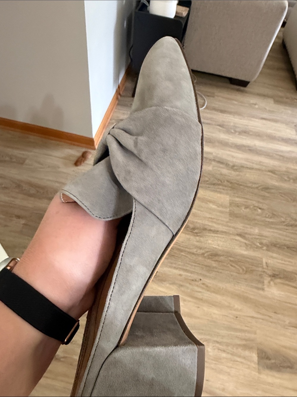 Vionic Knot-Detail Slip-On Block Heel Mules - Picture 10 of 10